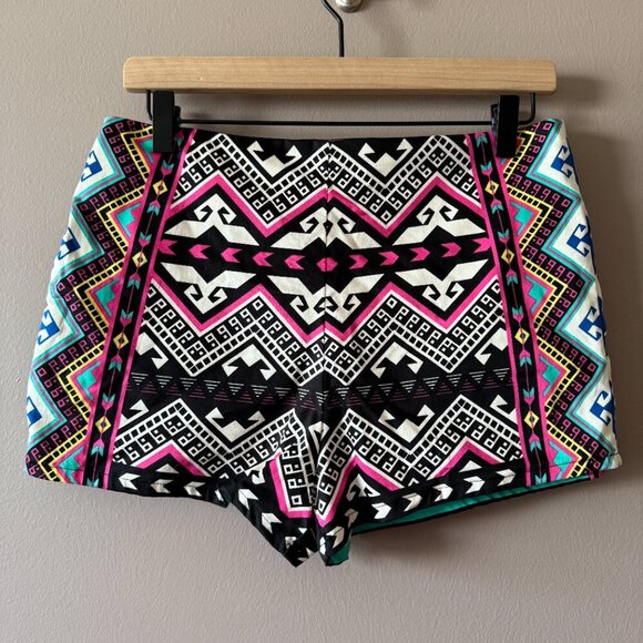 Women's L Akira Chicago Neon Abstract Southwestern Patterned Mini Shorts - Picture 2 of 5